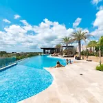 Serenity In The Sky - Studio With Rooftop And Plunge Pool